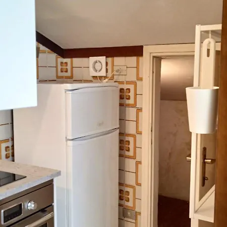 La Mansarda Delle 4 Stagioni Apartment *